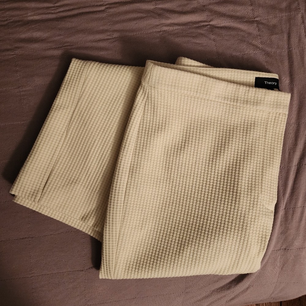 Theory ecru waffle straight leg cropped pant